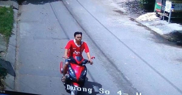 TP HCM: Truy tìm tên trộm mặc chiếc áo số 17