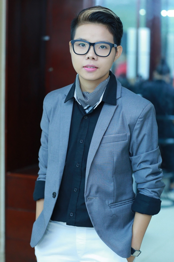 V&eacute;n m&agrave;n b&iacute; mật thời c&ograve;n b&aacute;nh b&egrave;o nữ t&iacute;nh của Vũ C&aacute;t Tường