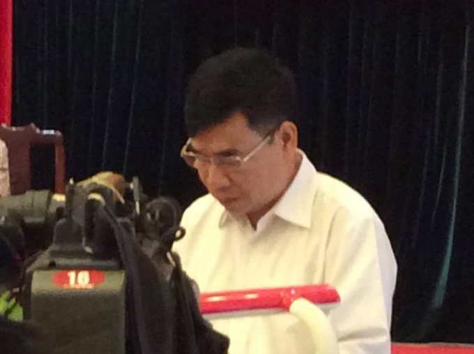 Ph&oacute; Ch&aacute;nh &aacute;n T&ograve;a &aacute;n cấp cao Trần Văn Tu&acirc;n đang đọc lời xin lỗi