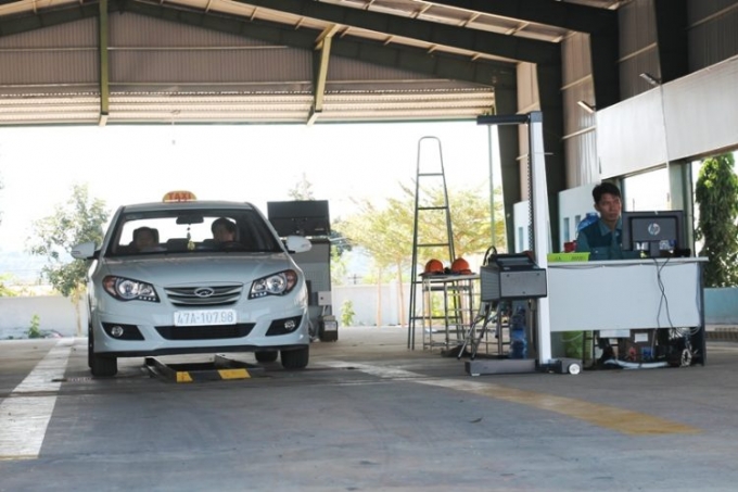 Kiểm định xe cơ giới tại Trung t&acirc;m đăng kiểm 4704D. (Ảnh minh họa).