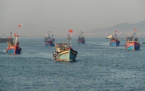 Biển Đ&ocirc;ng tiếp tục c&oacute; mưa r&agrave;o v&agrave; gi&ocirc;ng. Ảnh minh họa.