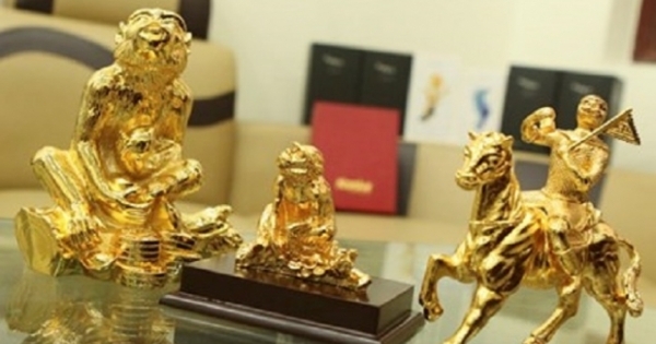 Khởi tố vụ vận chuyển trái phép 7 tượng vàng