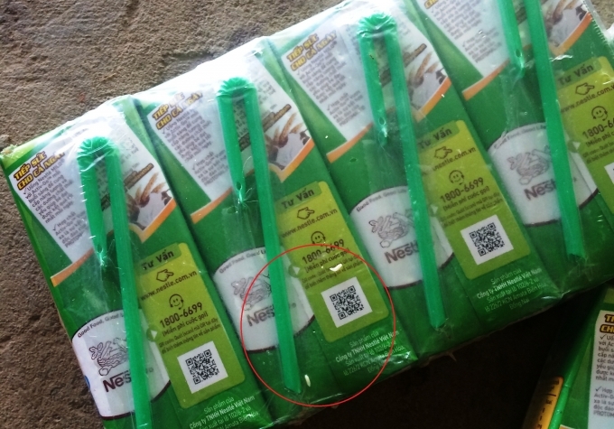 H&igrave;nh ảnh những c&ograve;n gi&ograve;i ở ngo&agrave;i hộp sữa Milo m&agrave; b&agrave; Lưu mua về.