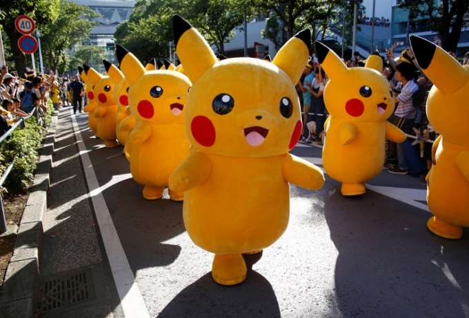 Pokemon Go l&agrave; 1 tr&ograve; chơi ảo đang rất hot trong thời gian gần đ&acirc;y. (Ảnh: Reuters)