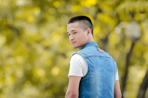 Tung bộ ảnh mới, Lệ Rơi đang d&ugrave;ng chi&ecirc;u tr&ograve; để t&aacute;i xuất showbiz?