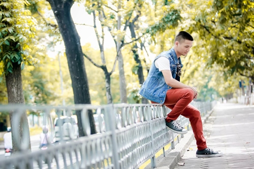 Tung bộ ảnh mới, Lệ Rơi đang d&ugrave;ng chi&ecirc;u tr&ograve; để t&aacute;i xuất showbiz?