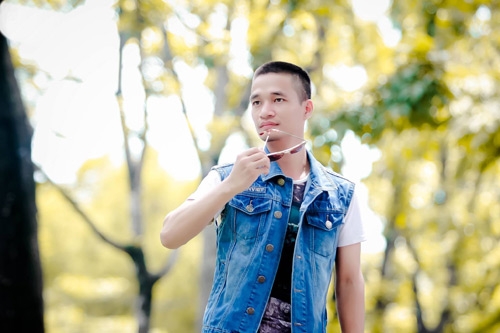 Tung bộ ảnh mới, Lệ Rơi đang d&ugrave;ng chi&ecirc;u tr&ograve; để t&aacute;i xuất showbiz?