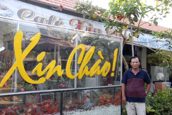 Chủ qu&aacute;n c&agrave; ph&ecirc; Xin ch&agrave;o.