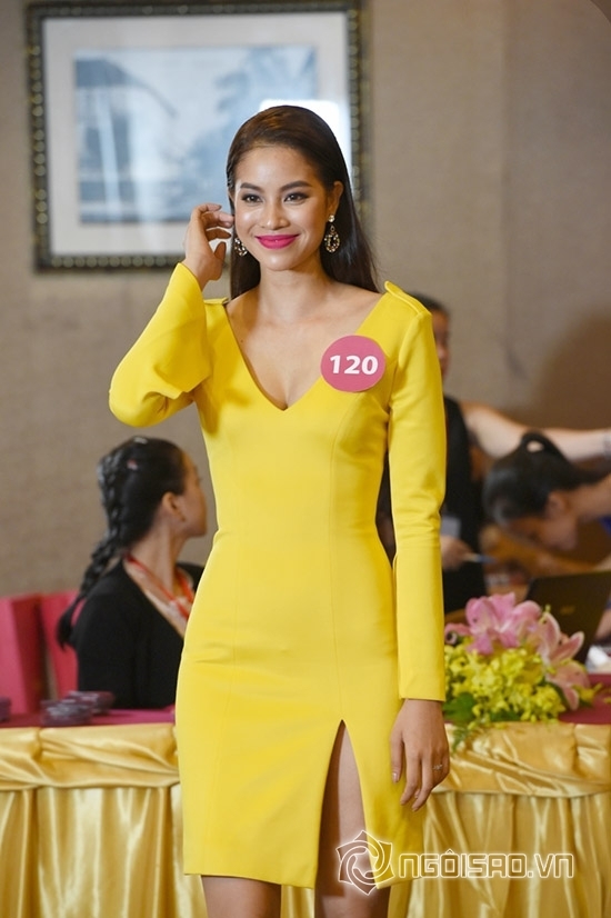 Phạm Hương bị d&acirc;n mạng 'đ&agrave;o bới' ảnh bụng to như 'chửa tr&acirc;u'