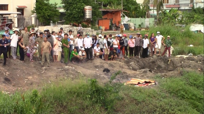 Thi thể nạn nhận được t&igrave;m thấy s&aacute;ng nay.