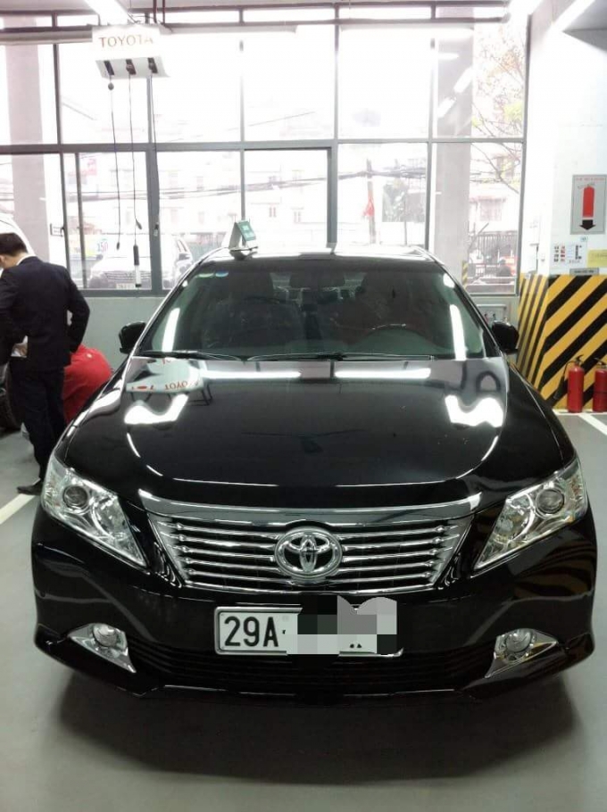 &Ocirc; t&ocirc; camry gửi tại b&atilde;i tr&ocirc;ng xe bị trộm cuốm mất (ảnh minh họa)