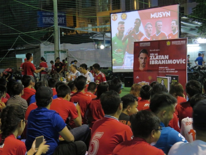 Ibrahimovic ra mắt tự truyện gi&uacute;p trẻ bớt tự ti