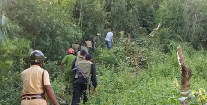 Sau 12h truy t&igrave;m h&ugrave;ng thủ, lực lượng chức năng đ&atilde; bắt được người mẹ 9x mang trọng tội giết 3 con (Ảnh minh họa).