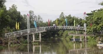 Xóa đi mối hiểm nguy cho người dân vùng sông nước