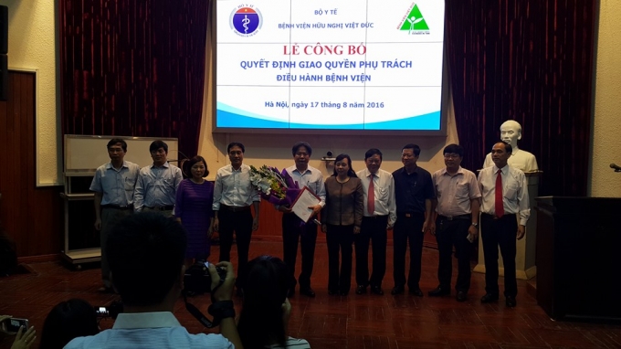 GS.TS Trần B&igrave;nh Giang được bổ nhiệm l&agrave;m PGĐ phụ tr&aacute;ch BV Việt Đức. (Ảnh: C.P)