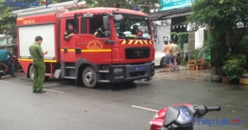 TP HCM: Nam thanh niên ngáo đá, châm lửa đốt nhà