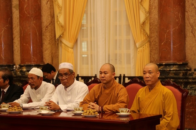 Chủ tịch nước Trần Đại Quang đ&oacute;n tiếp c&aacute;c chức sắc t&ocirc;n gi&aacute;o