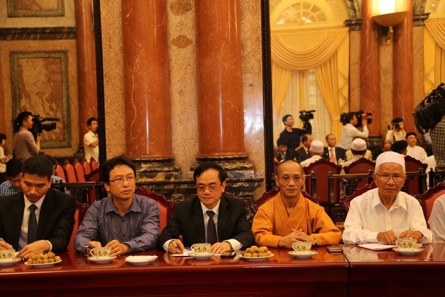 Chủ tịch nước Trần Đại Quang đ&oacute;n tiếp c&aacute;c chức sắc t&ocirc;n gi&aacute;o
