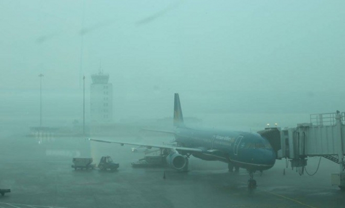 10 chuyến bay sẽ bị ngừng khai th&aacute;c do ảnh hưởng của con b&atilde;o số 3.