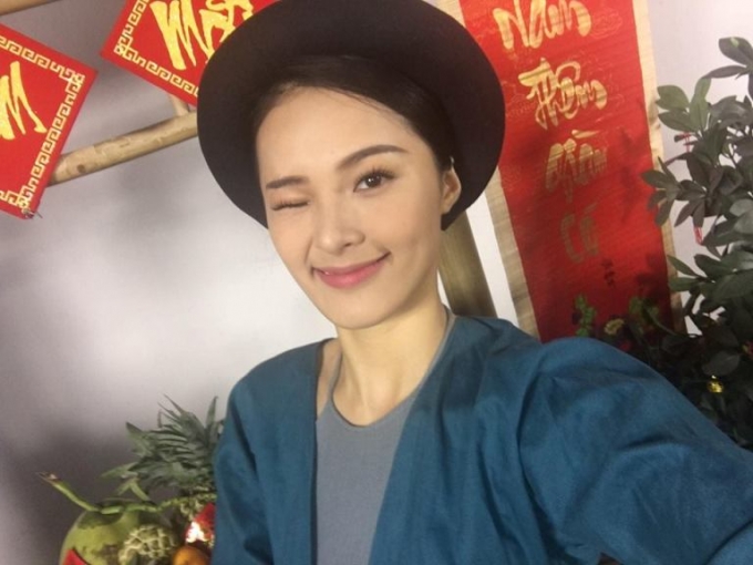 Tr&ocirc;ng c&ocirc; l&uacute;c n&agrave;o cũng nh&iacute; nhảnh v&agrave; đ&aacute;ng y&ecirc;u.