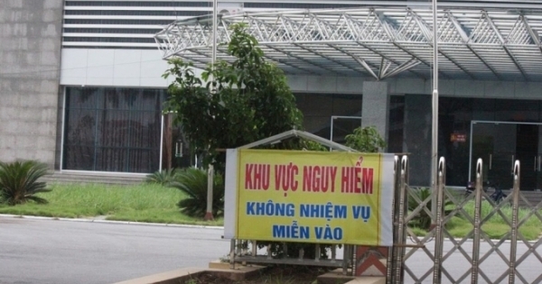 Thái Bình: Nhà thi đấu mới sử dụng đã thành "khu vực nguy hiểm"