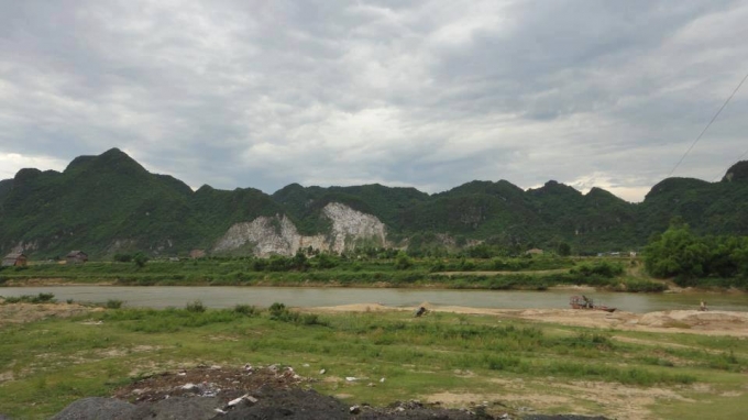 S&ocirc;ng Con đoạn qua địa b&agrave;n x&atilde; Kỳ T&acirc;n nơi &ocirc;ng Việt bị nước cuốn tr&ocirc;i.