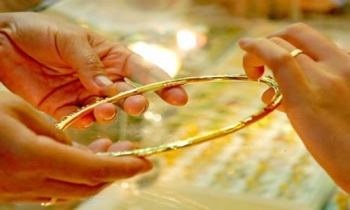 Giá vàng cuối ngày 19/8: Vàng SJC đồng loạt giảm nhẹ