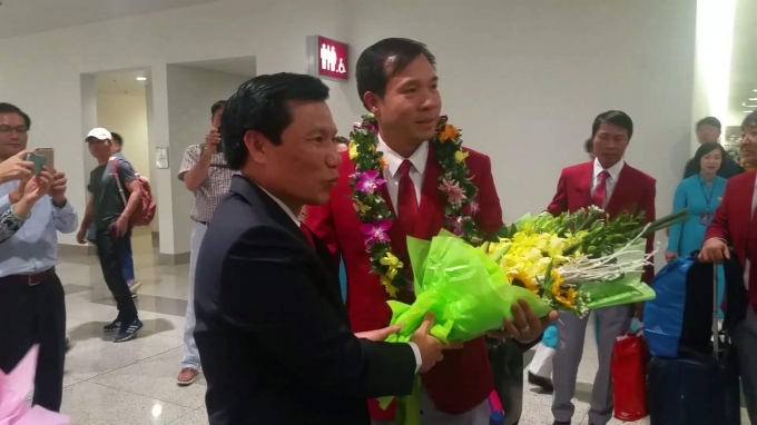 Xạ thủ Ho&agrave;ng Xu&acirc;n Vinh như một biểu tượng của tinh thần vượt kh&oacute; của TTVN.&nbsp; Ảnh: Huy Trung