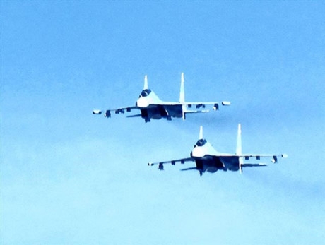 Nghe chuyện một chuyến bay ra Trường Sa của Su-30