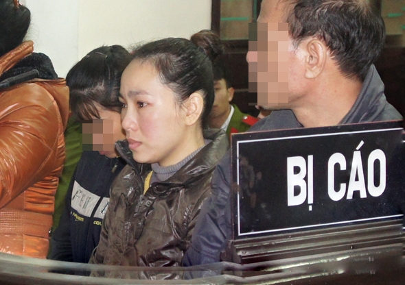 Nguyễn Ho&agrave;i Thu trong phi&ecirc;n t&ograve;a sơ thẩm diễn ra v&agrave;o năm 2013. (Ảnh: Thukyluat.vn)