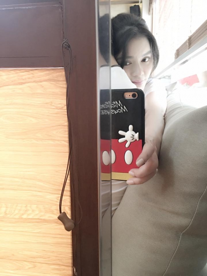 L&yacute; Nh&atilde; Kỳ vừa đăng tải tr&ecirc;n trang c&aacute; nh&acirc;n &uacute;p mở về người y&ecirc;u 7 năm của m&igrave;nh.