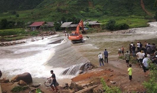 Lào Cai: Sập mỏ vàng, 18 người chết, thông tin bị “cô lập”?