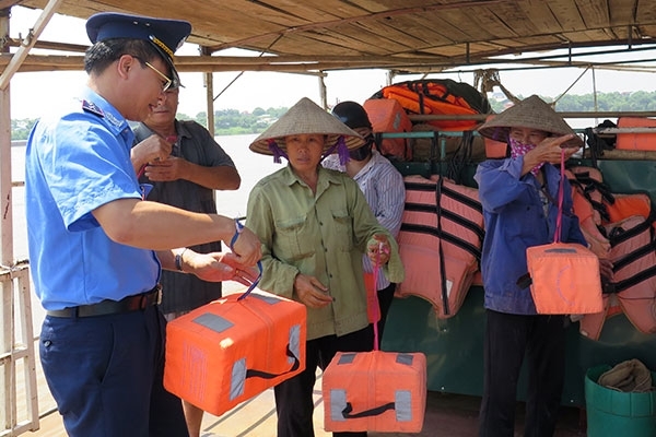 Cần Thơ ki&ecirc;n quyết đ&igrave;nh chỉ c&aacute;c phương tiện, bến đ&ograve; ngang kh&ocirc;ng ph&eacute;p. (Ảnh minh họa)