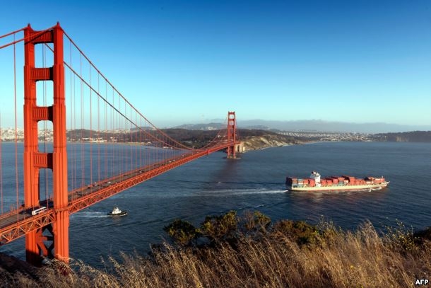 Cầu Cổng V&agrave;ng ở San Francisco. (Ảnh: Carol M. Highsmith)