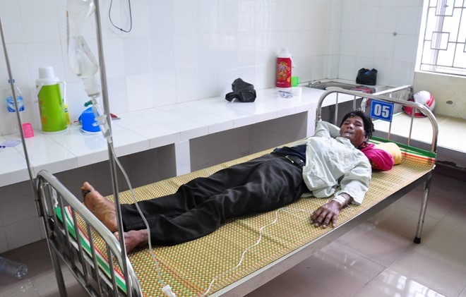 Bệnh nh&acirc;n đang được theo d&otilde;i t&iacute;ch cực tại bệnh viện. Ảnh: Zing News