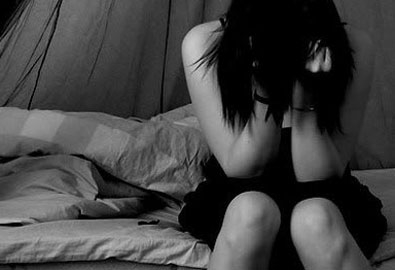 T&ocirc;i bị hhiếp d&acirc;m c&aacute;ch đ&acirc;y 10 năm, c&oacute; khởi kiện được kh&ocirc;ng? (Ảnh minh họa)