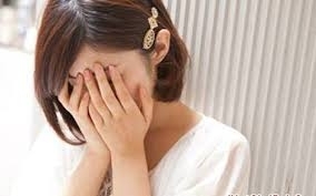 Phải làm gì khi người yêu cũ đe dọa tung clip nóng?