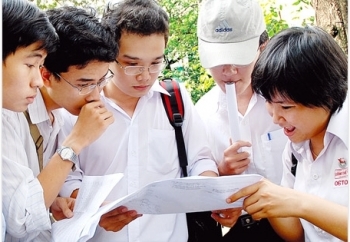 Nghịch lý mùa tuyển sinh 2016: 