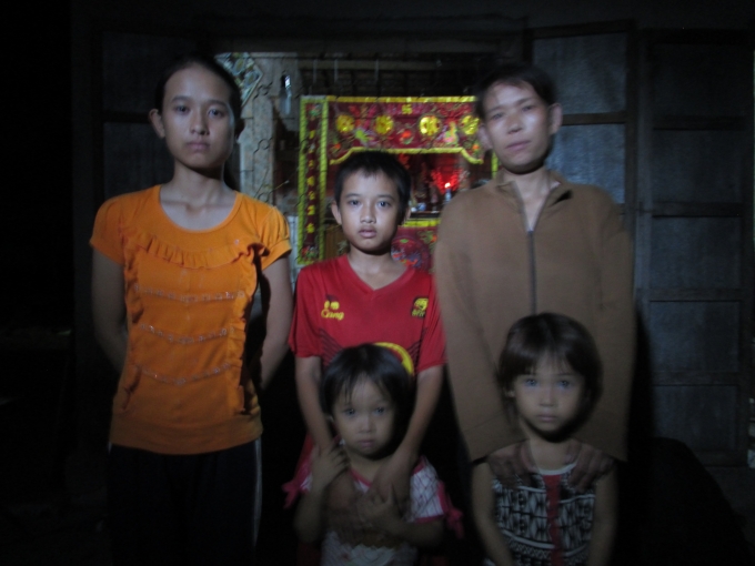 Gia cảnh của chị Hoa khiến ai cũng phải x&oacute;t xa