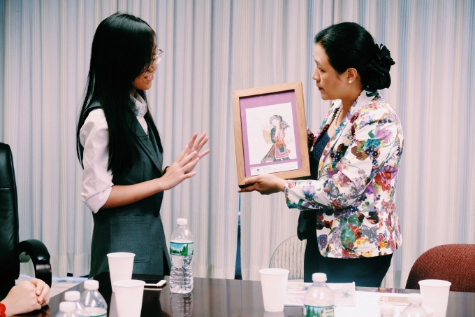 Đo&agrave;n học sinh đầu ti&ecirc;n thăm Ph&aacute;i đo&agrave;n Ngoại giao Việt Nam tại Li&ecirc;n Hợp Quốc