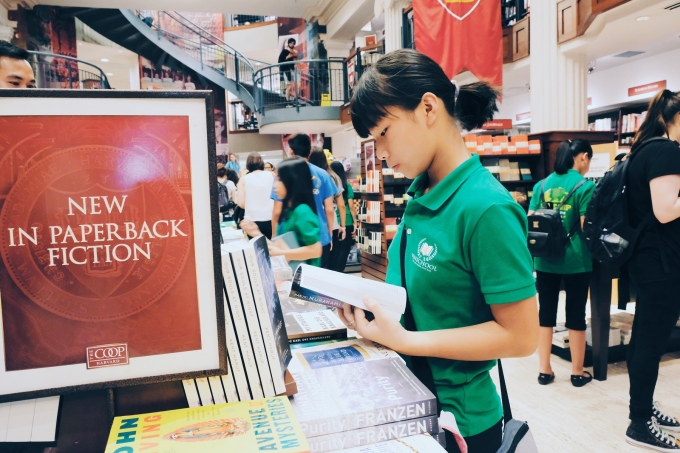 Đo&agrave;n học sinh đầu ti&ecirc;n thăm Ph&aacute;i đo&agrave;n Ngoại giao Việt Nam tại Li&ecirc;n Hợp Quốc