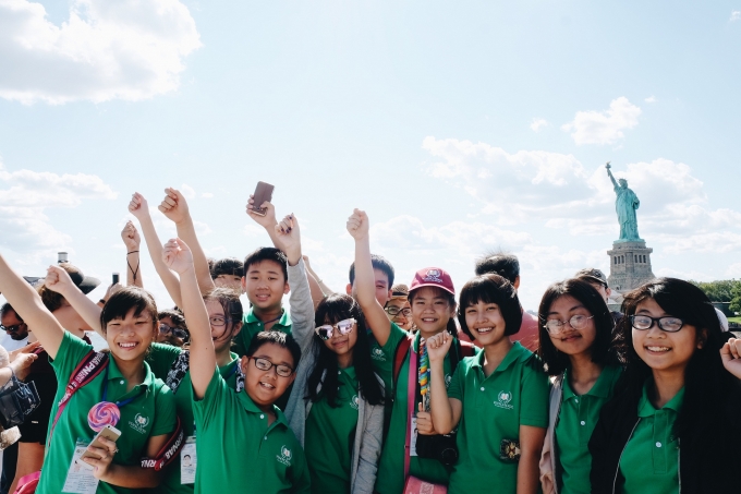 Đo&agrave;n học sinh đầu ti&ecirc;n thăm Ph&aacute;i đo&agrave;n Ngoại giao Việt Nam tại Li&ecirc;n Hợp Quốc