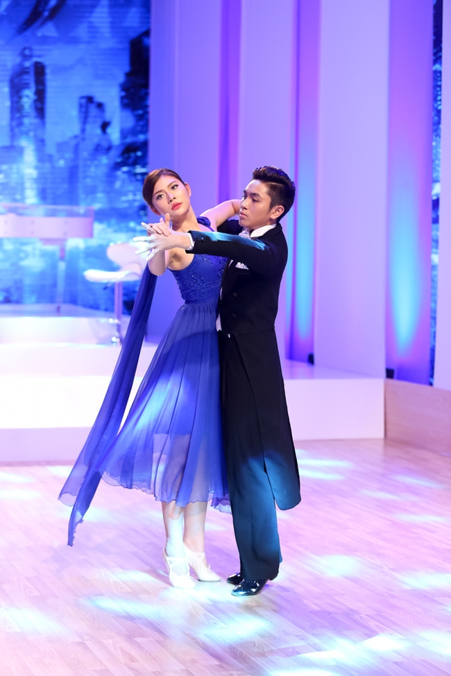 Ch&uacute;ng Huyền Thanh được cho l&agrave; thể hiện kh&aacute; tốt trong phần thi vũ đạo.