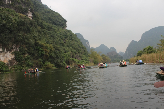 Ng&acirc;̉n ngơ non nước m&acirc;y trời Tràng An