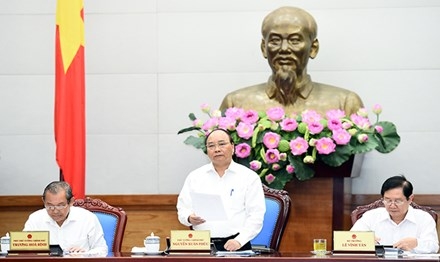 Thủ tướng chủ tr&igrave; Hội nghị trực tuyến về Cải c&aacute;ch thủ tục h&agrave;nh ch&iacute;nh. Ảnh: Lu&acirc;n Dũng.