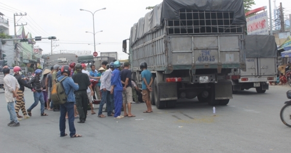 Bình Dương: Con gái khóc ngất bên cạnh thi thể người cha