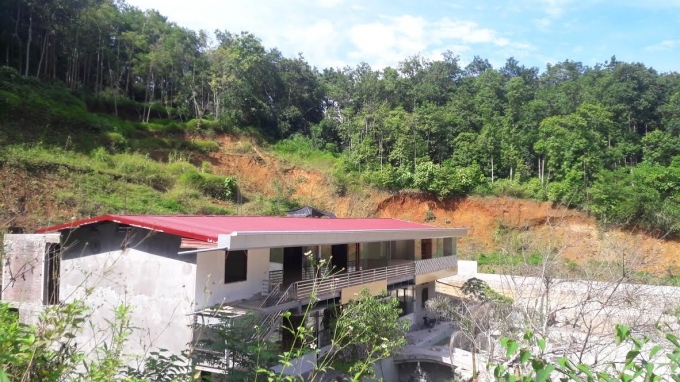 Theo giấy tờ được cấp ph&eacute;p, c&ocirc;ng tr&igrave;nh tr&ecirc;n được x&acirc;y dựng chưa đầy 1 th&aacute;ng.