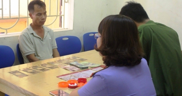 Sợ bị phát hiện tên trộm vứt chiếc két sắt chứa hơn 1 tỷ đồng xuống sông