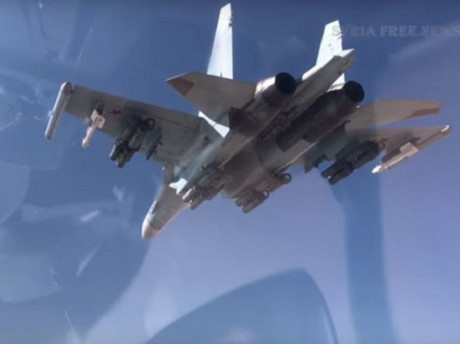 Chiến đấu cơ Su-35 Nga dội bom diệt xe vũ trang IS ở Syria.&nbsp;