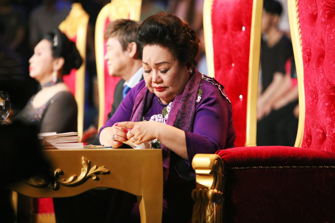 Sao Nối Ng&ocirc;i: Những c&acirc;u chuyện t&igrave;nh người vẫn lu&ocirc;n khiến kh&aacute;n giả bật kh&oacute;c